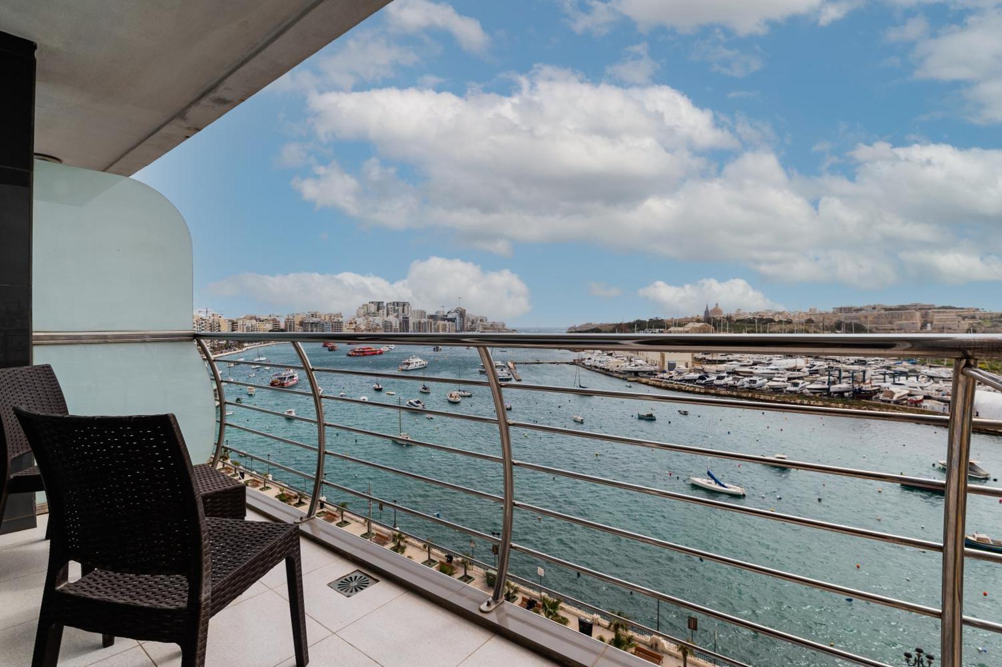 Valletta View Apartments By St Hotels Gzira Экстерьер фото